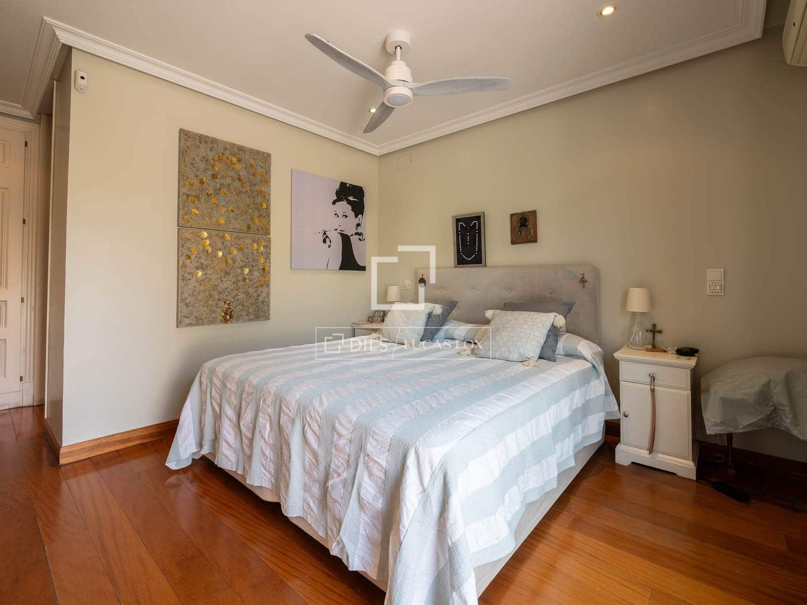 7 bedroom Villa for sale in Madrid city with pool garage - € 2,650,000 (Ref: 9723820)