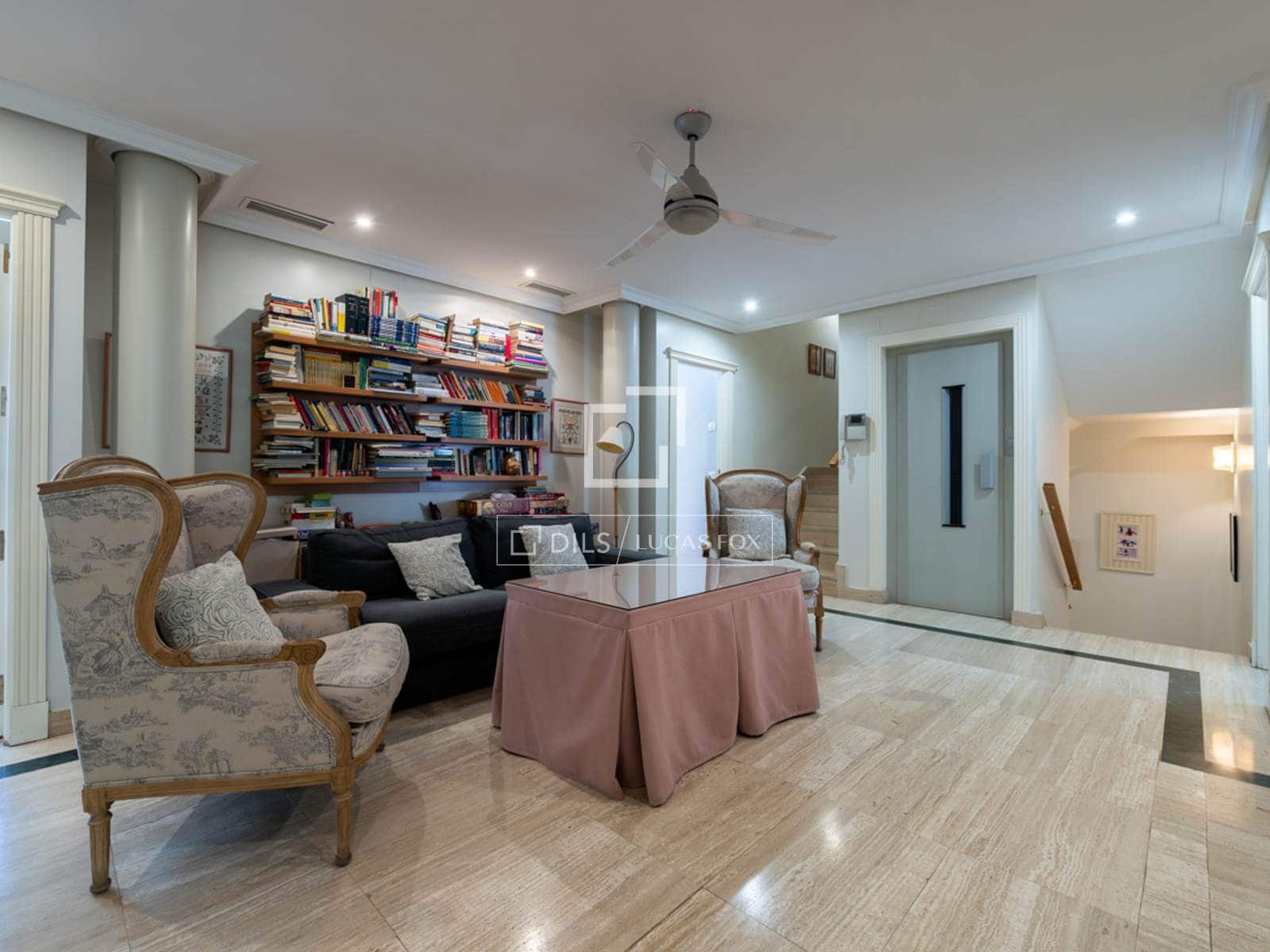 7 bedroom Villa for sale in Madrid city with pool garage - € 2,650,000 (Ref: 9723820)