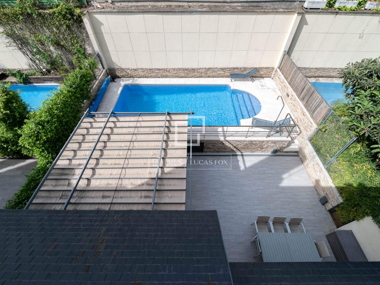 7 bedroom Villa for sale in Madrid city with pool garage - € 2,650,000 (Ref: 9723820)