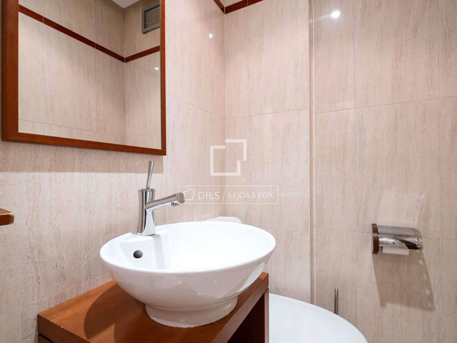 7 bedroom Villa for sale in Madrid city with pool garage - € 2,650,000 (Ref: 9723820)