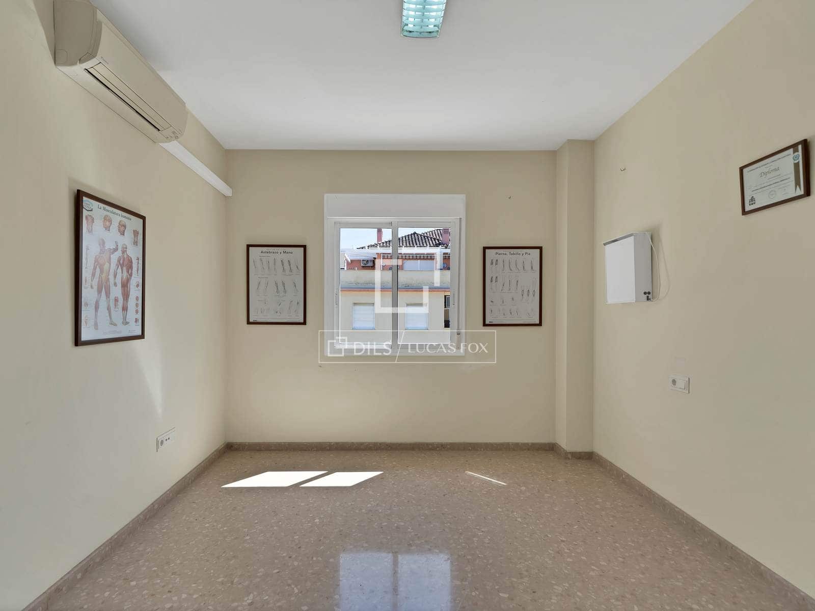 3 Zimmer Apartment zu verkaufen in Estepona mit Garage - 399.000 € (Ref: 9724961)