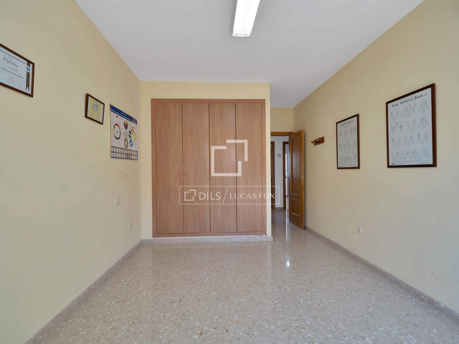 3 Zimmer Apartment zu verkaufen in Estepona mit Garage - 399.000 € (Ref: 9724961)