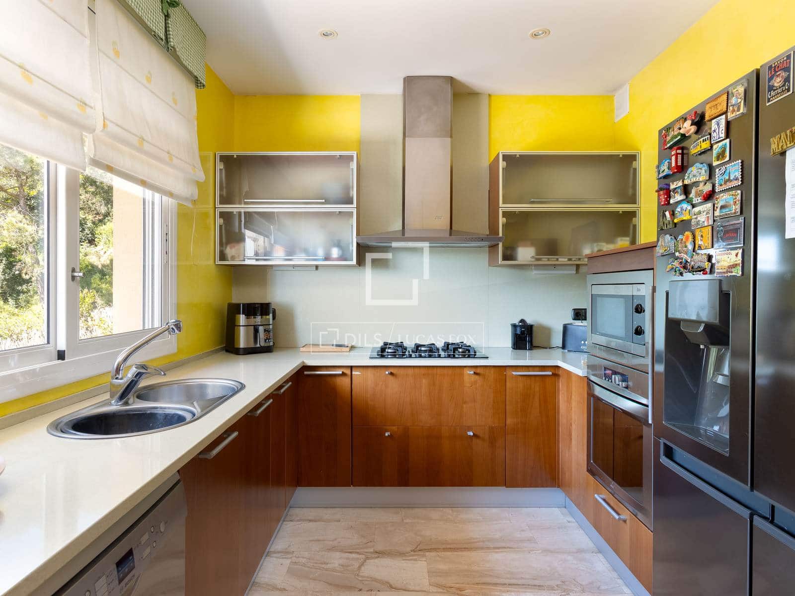 4 slaapkamer Villa te koop in Premia de Dalt met garage - € 850.000 (Ref: 9724962)