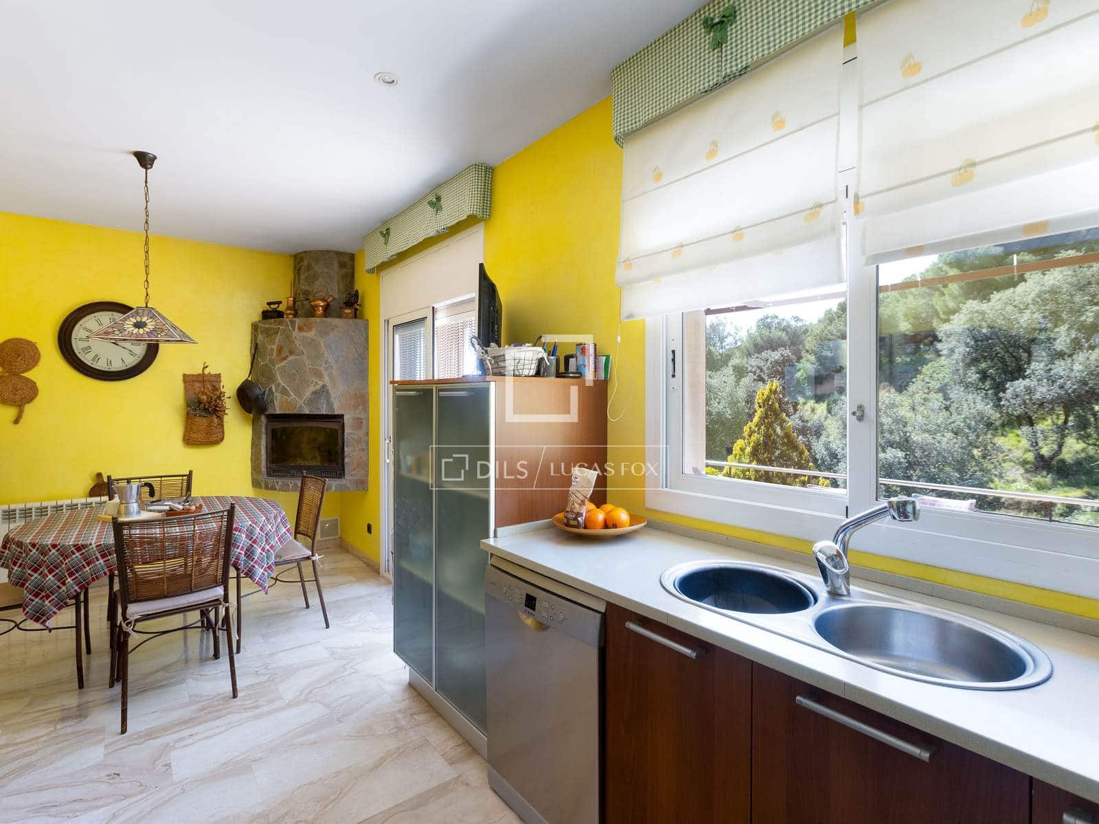 4 slaapkamer Villa te koop in Premia de Dalt met garage - € 850.000 (Ref: 9724962)