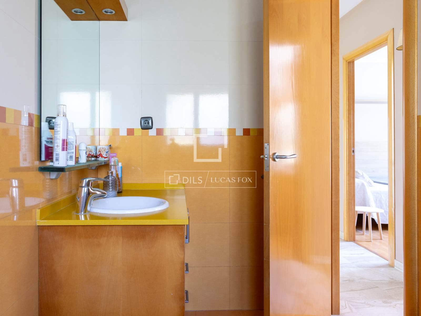 4 slaapkamer Villa te koop in Premia de Dalt met garage - € 850.000 (Ref: 9724962)