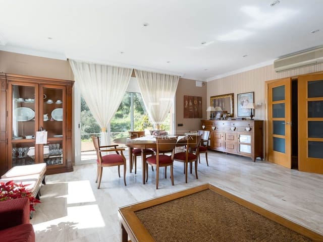 4 bedroom Villa for sale in Premià de Dalt with garage - € 850,000 (Ref: 9724962)