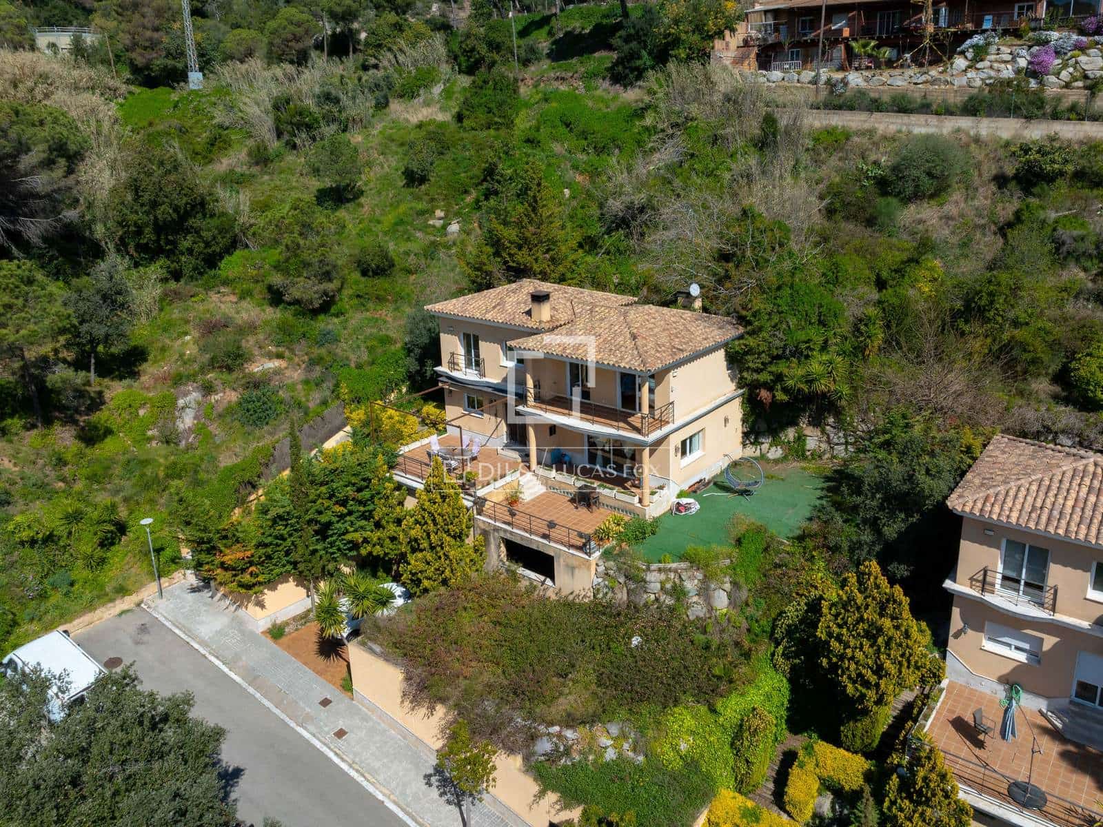 4 slaapkamer Villa te koop in Premia de Dalt met garage - € 850.000 (Ref: 9724962)