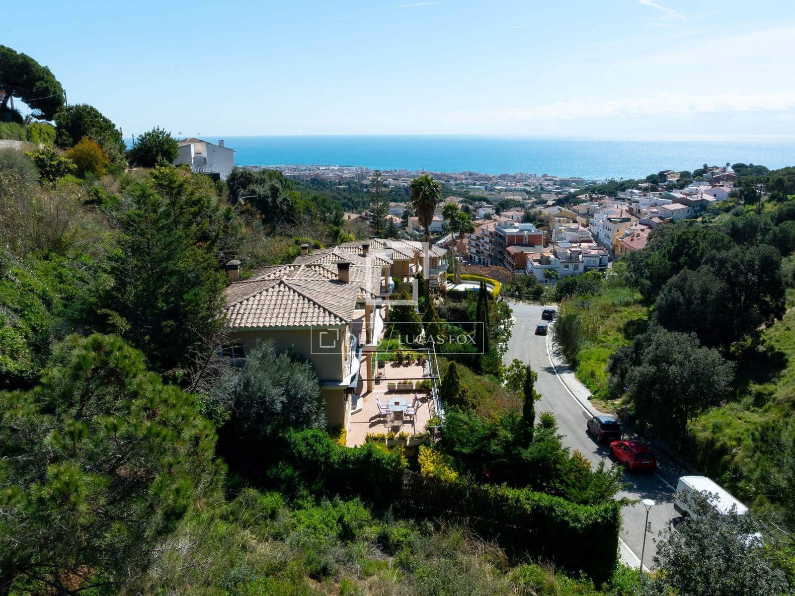 4 slaapkamer Villa te koop in Premia de Dalt met garage - € 850.000 (Ref: 9724962)