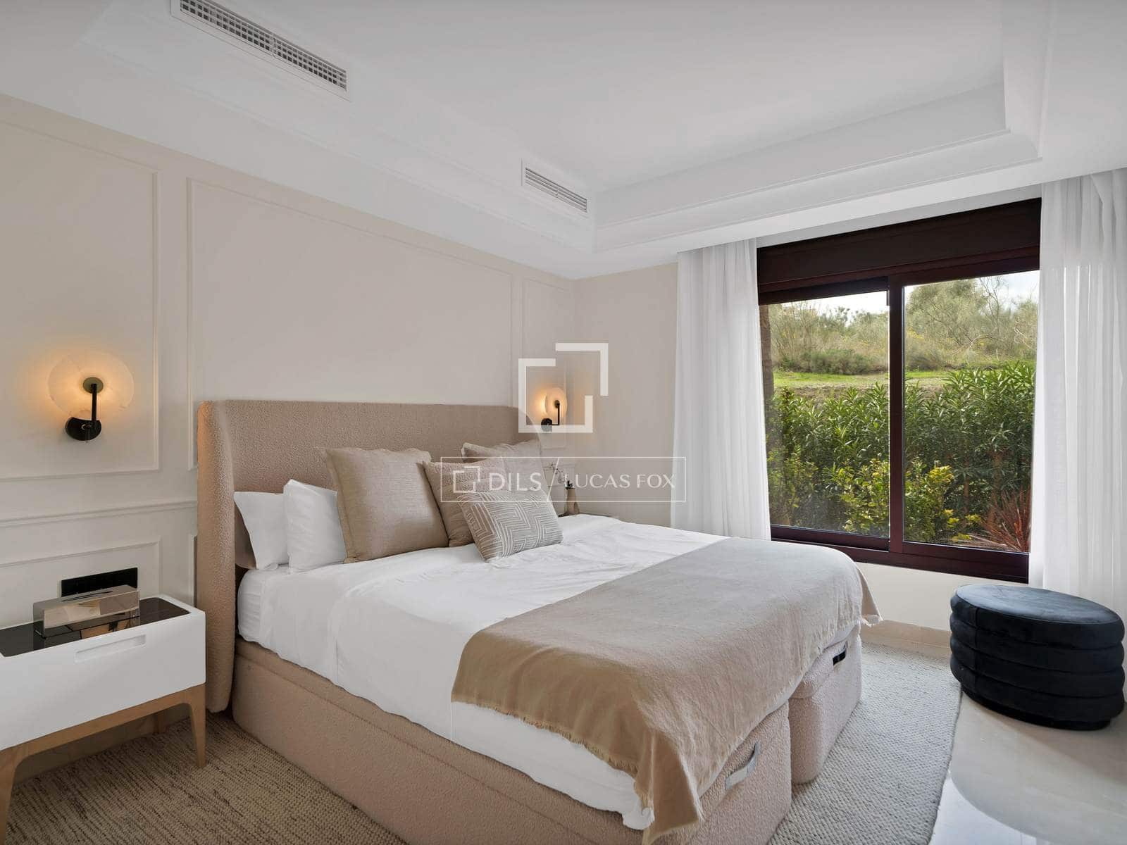 3 chambre Appartement à vendre à Puerto Banus avec piscine garage - 1 550 000 € (Ref: 9725106)