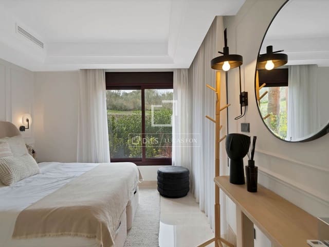 3 chambre Appartement à vendre à Puerto Banus, Marbella avec piscine garage - 1 550 000 € (Ref: 9725106)