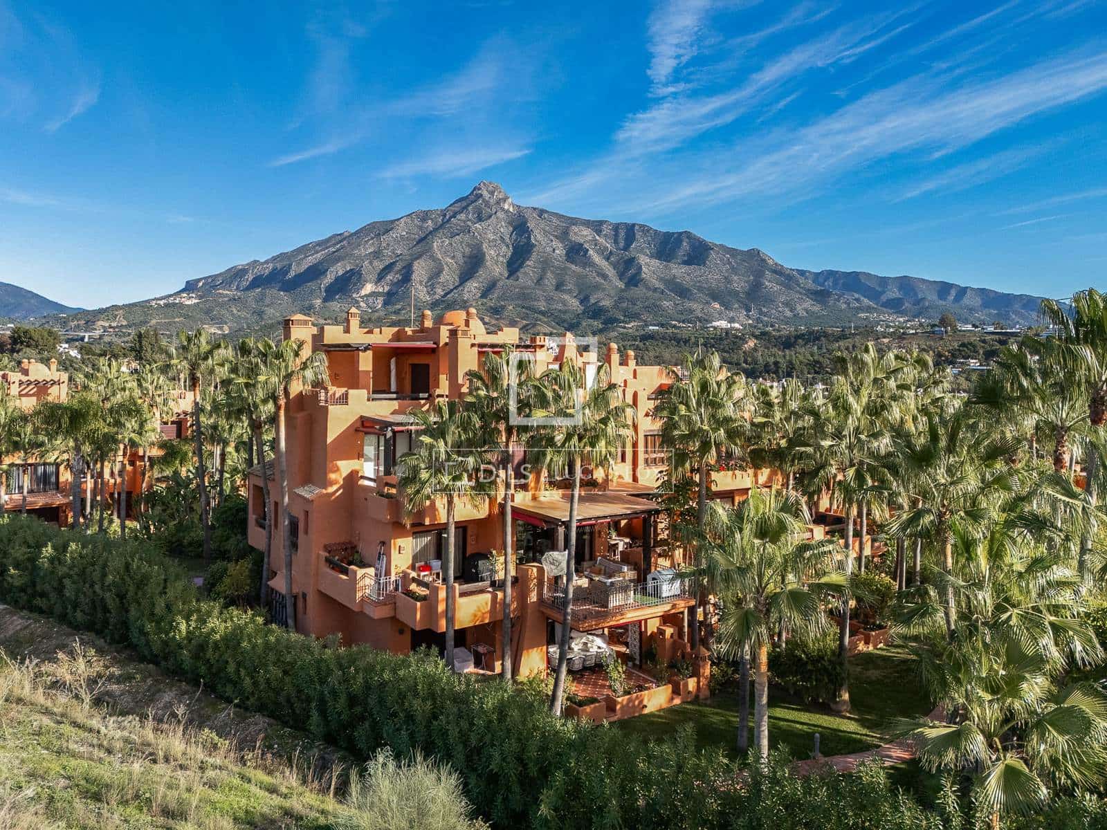 3 chambre Appartement à vendre à Puerto Banus avec piscine garage - 1 550 000 € (Ref: 9725106)