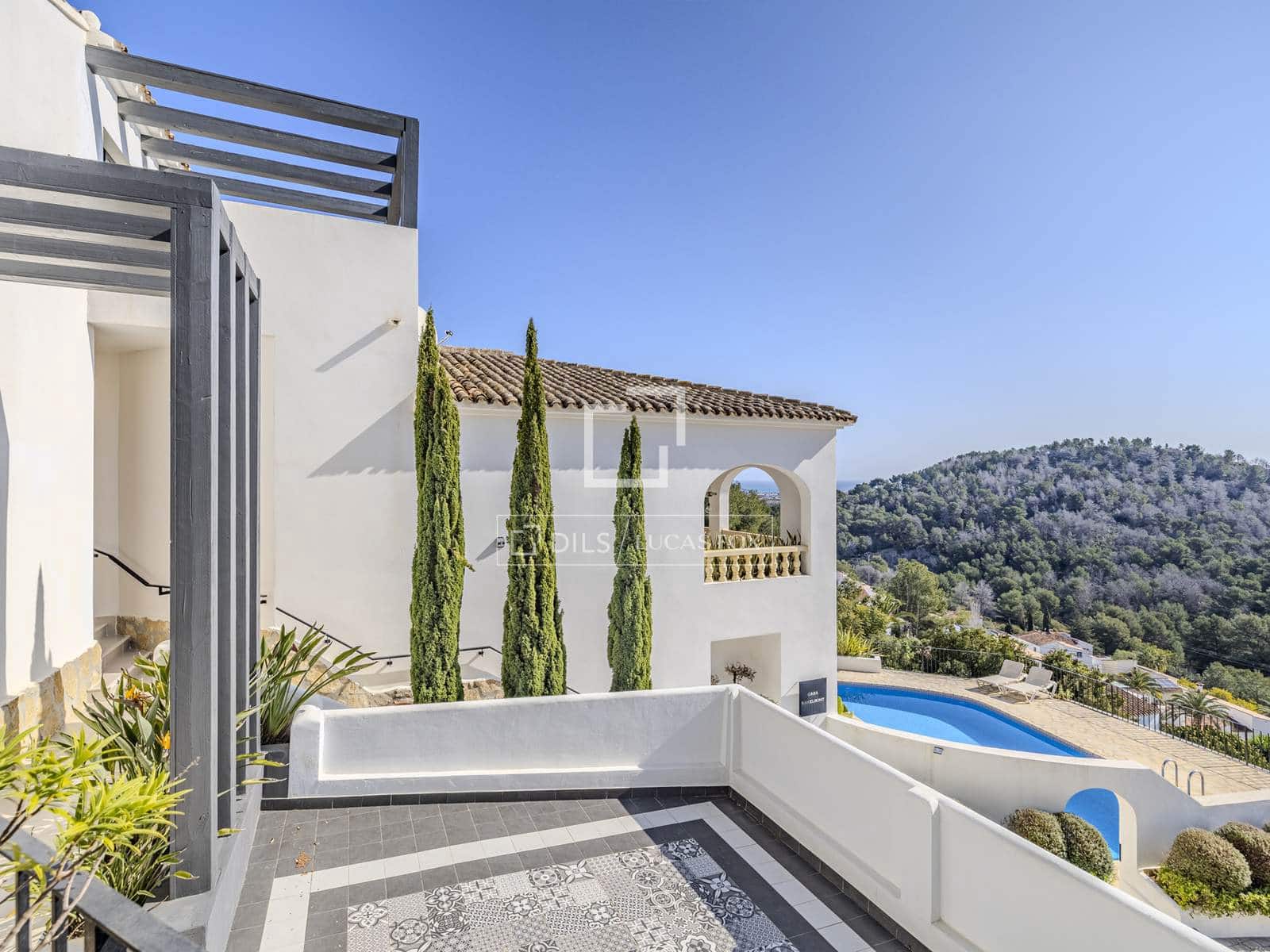 3 soveværelse Villa til salg i Javea / Xabia med swimmingpool garage - € 1.190.000 (Ref: 9725108)