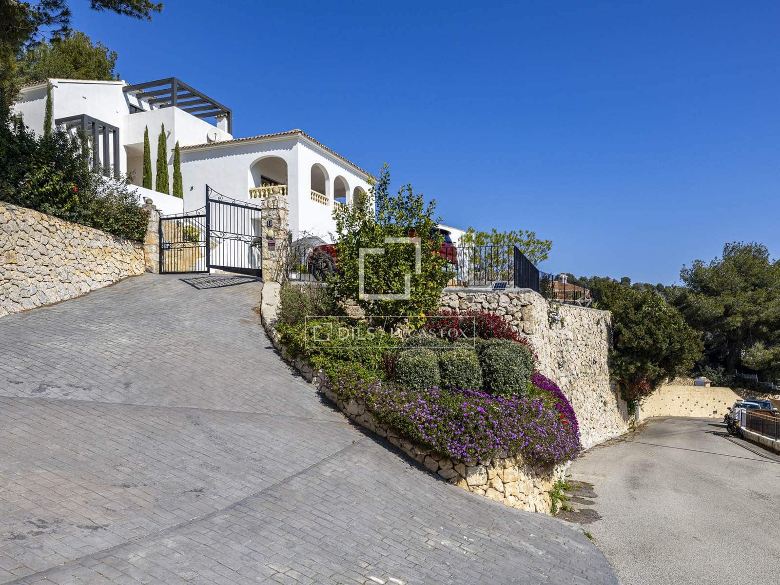 3 soveværelse Villa til salg i Javea / Xabia med swimmingpool garage - € 1.190.000 (Ref: 9725108)