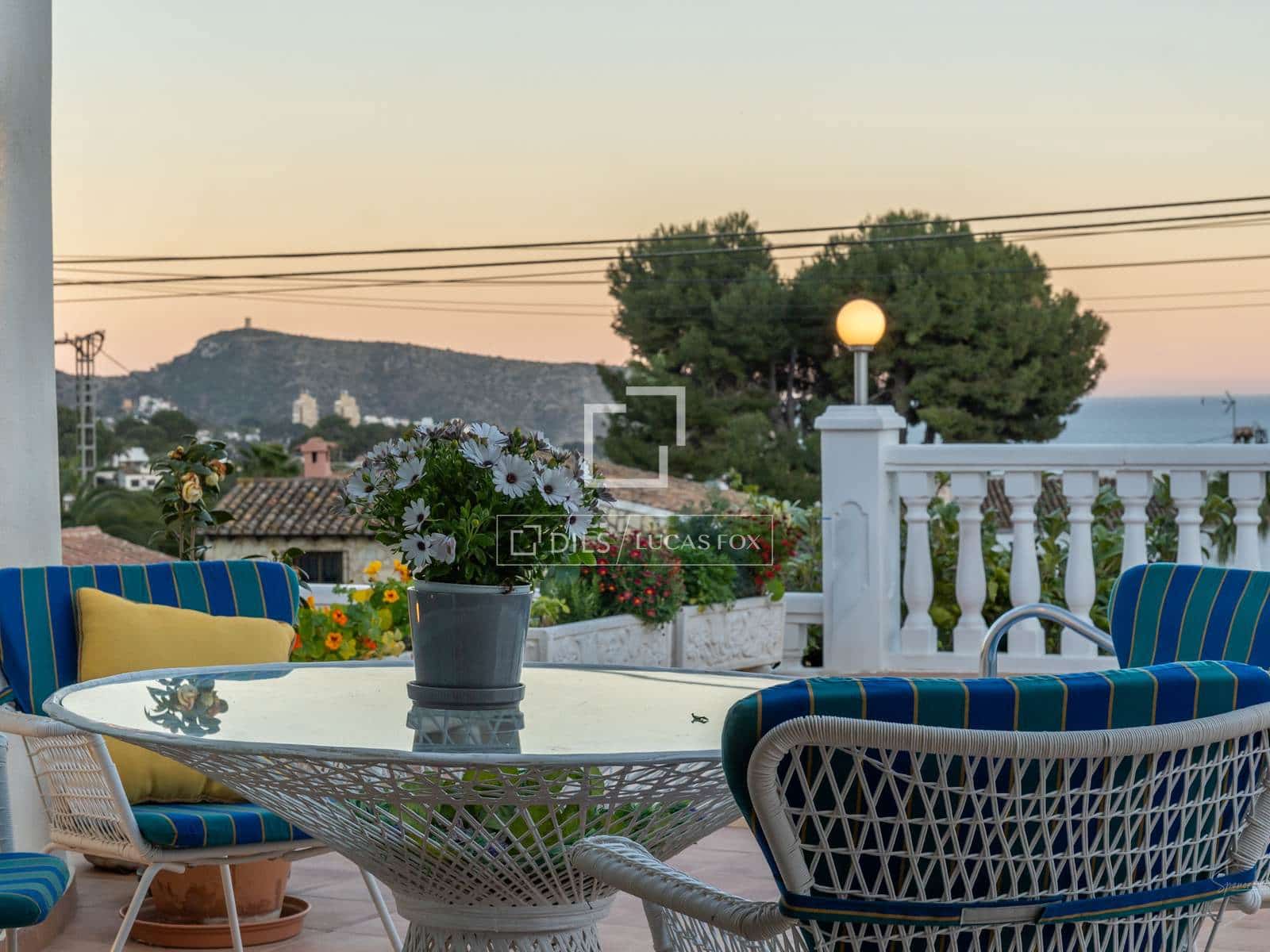 4 soveværelse Villa til salg i Moraira med swimmingpool garage - € 1.190.000 (Ref: 9726199)