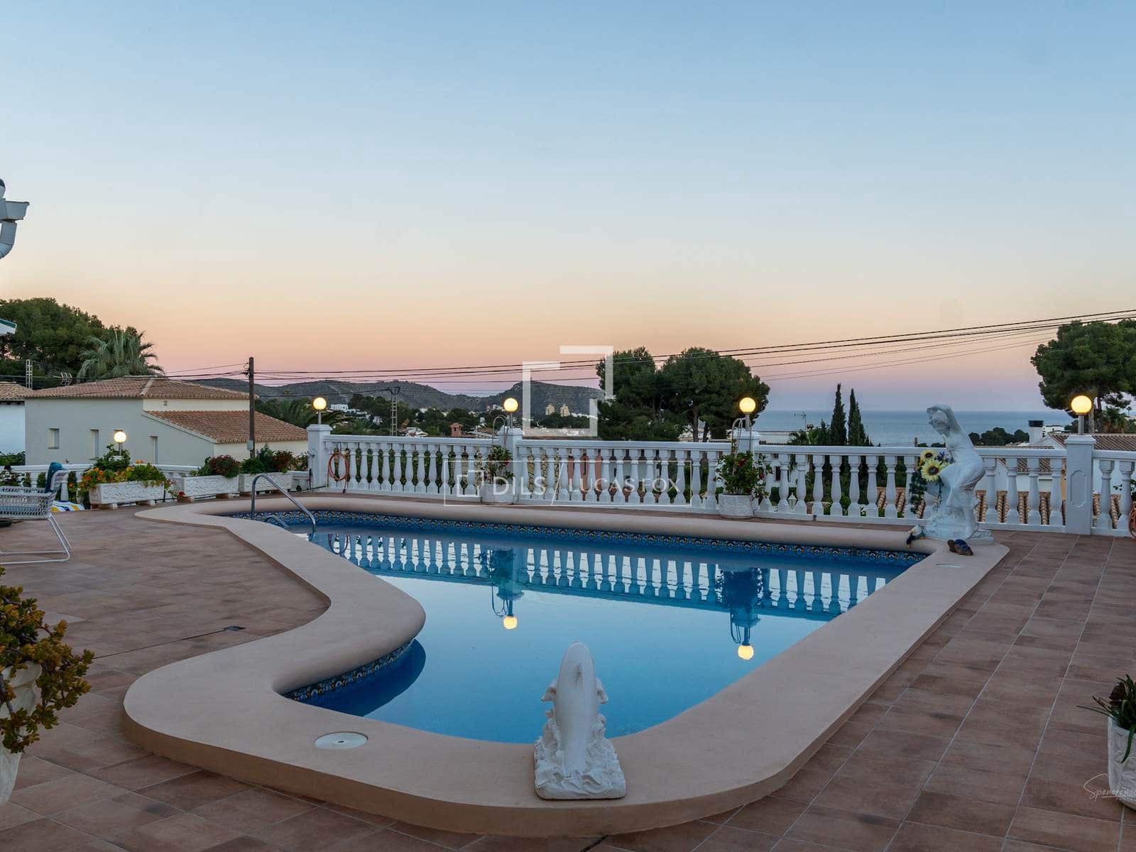 4 soveværelse Villa til salg i Moraira med swimmingpool garage - € 1.190.000 (Ref: 9726199)