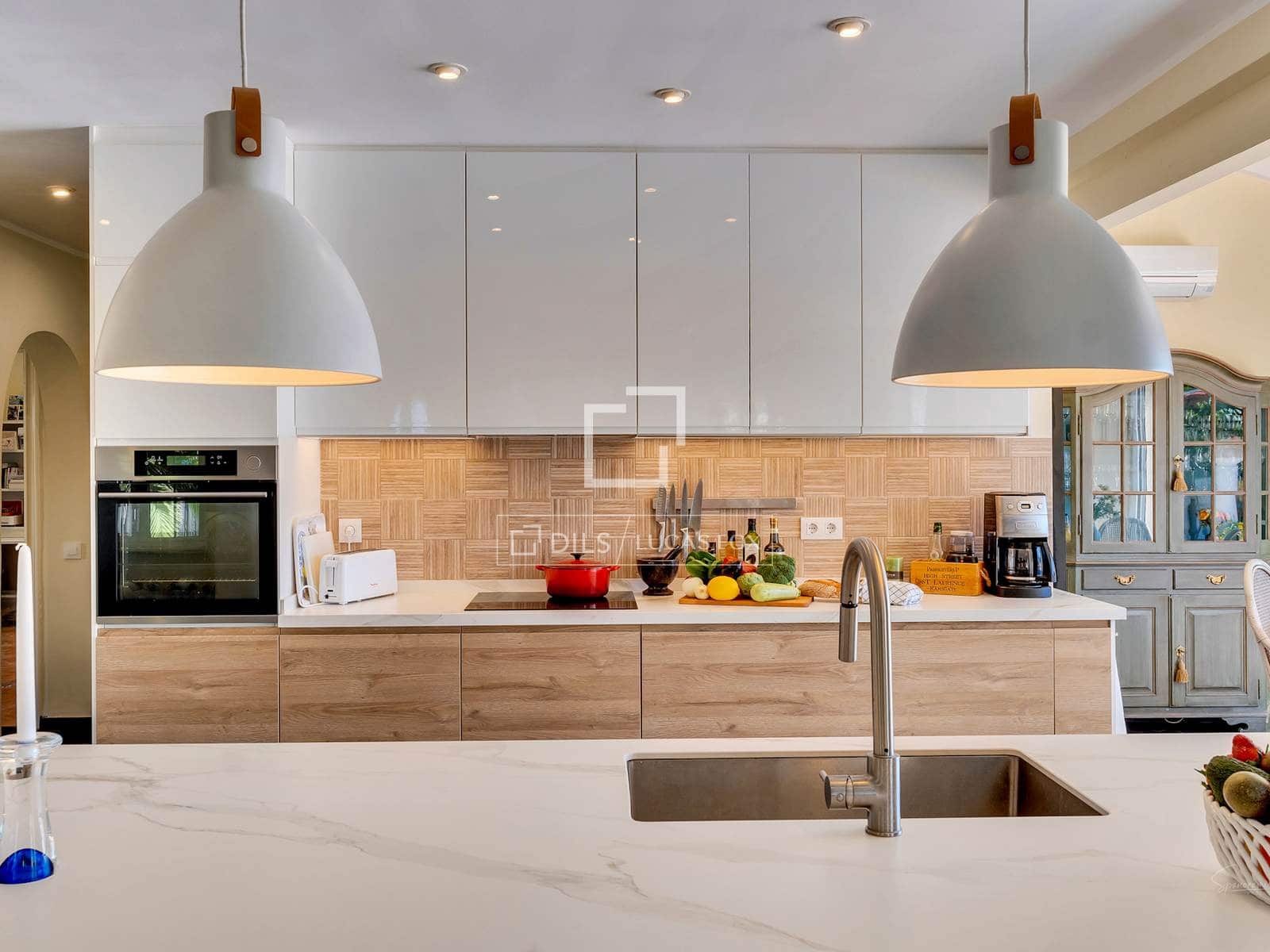 4 soveværelse Villa til salg i Moraira med swimmingpool garage - € 1.190.000 (Ref: 9726199)