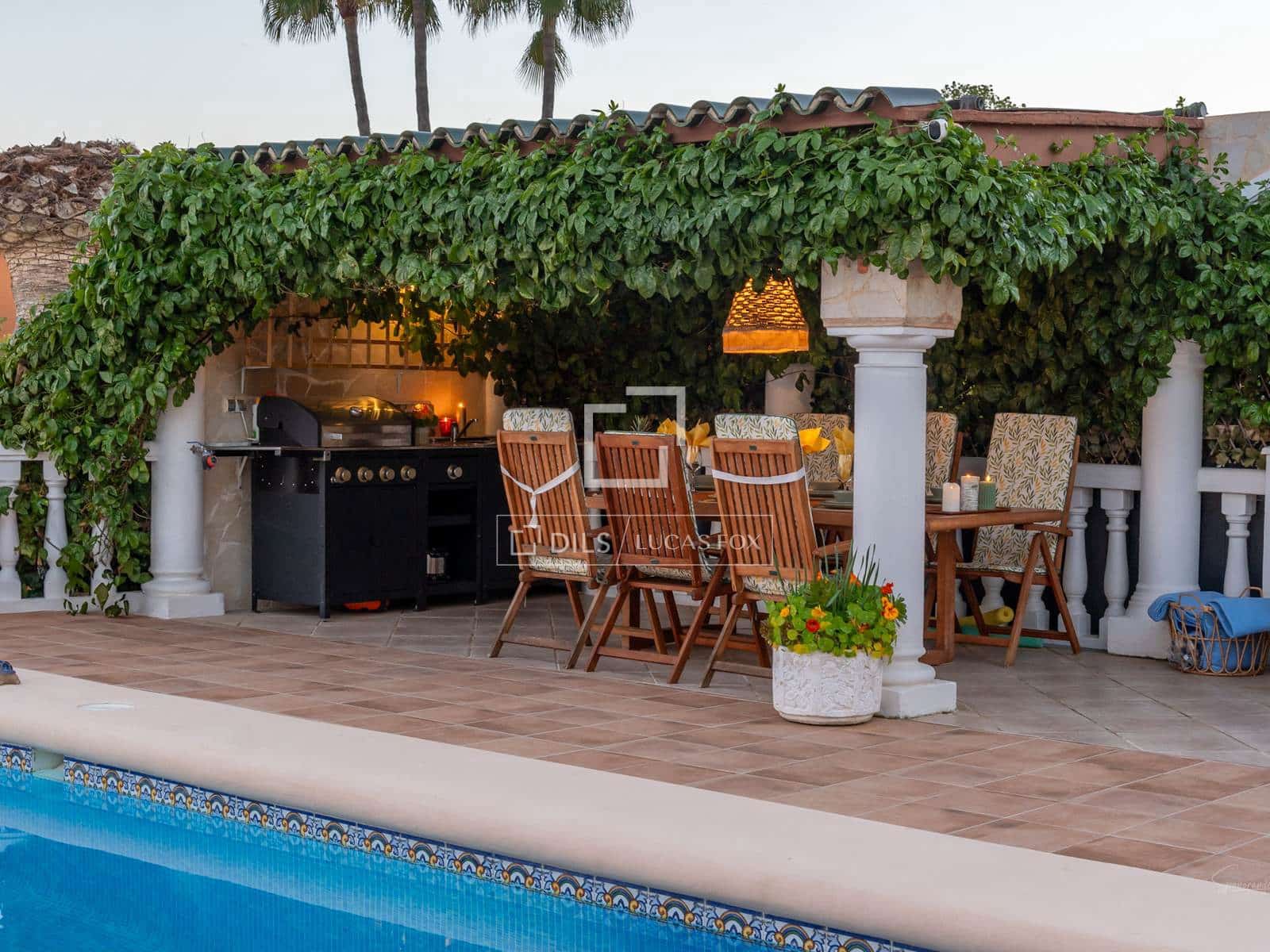 4 soveværelse Villa til salg i Moraira med swimmingpool garage - € 1.190.000 (Ref: 9726199)