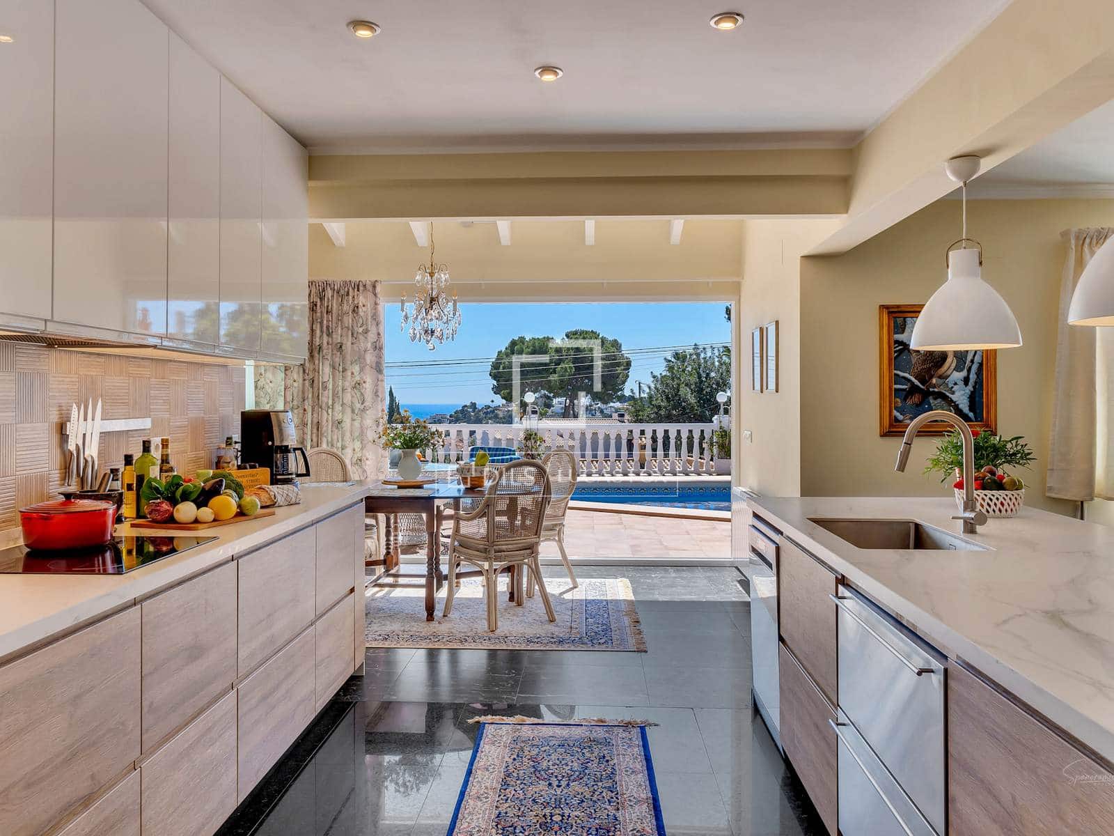 4 soveværelse Villa til salg i Moraira med swimmingpool garage - € 1.190.000 (Ref: 9726199)