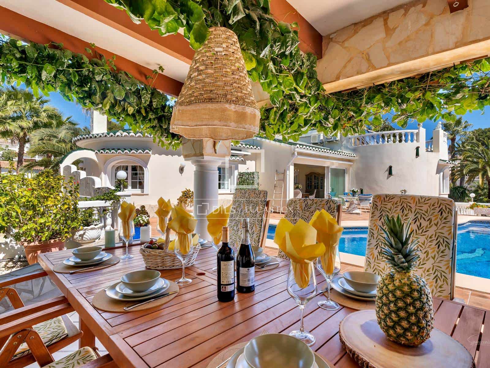 4 soveværelse Villa til salg i Moraira med swimmingpool garage - € 1.190.000 (Ref: 9726199)