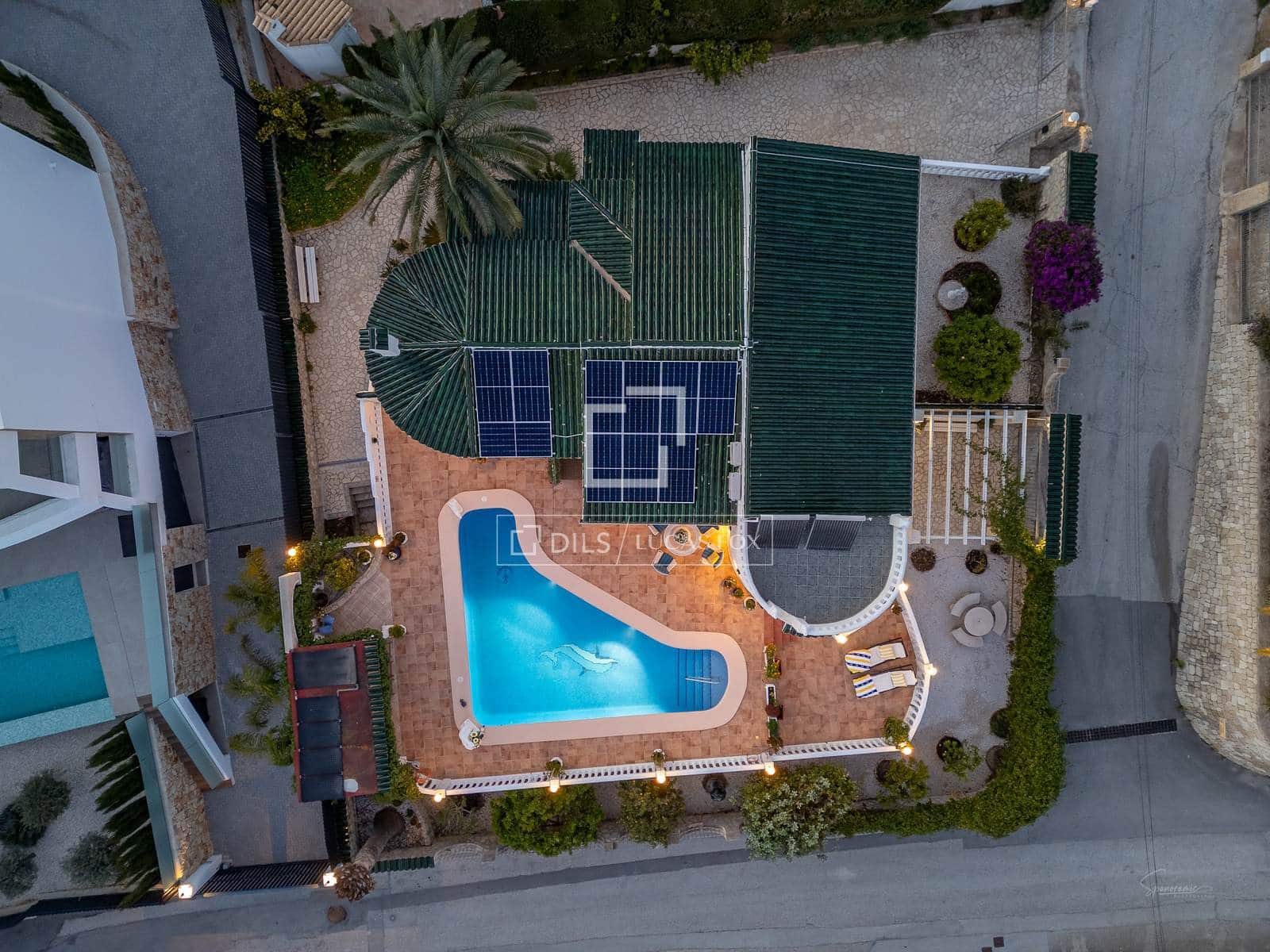 4 soveværelse Villa til salg i Moraira med swimmingpool garage - € 1.190.000 (Ref: 9726199)