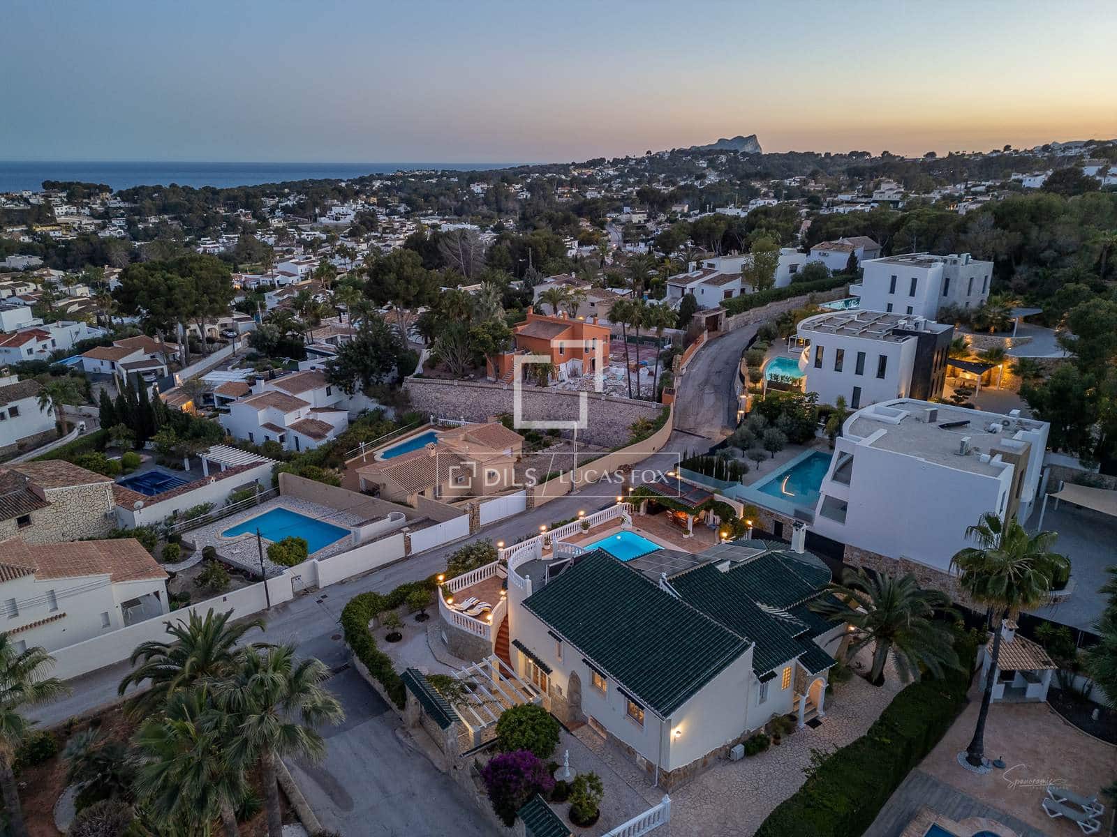 4 soveværelse Villa til salg i Moraira med swimmingpool garage - € 1.190.000 (Ref: 9726199)