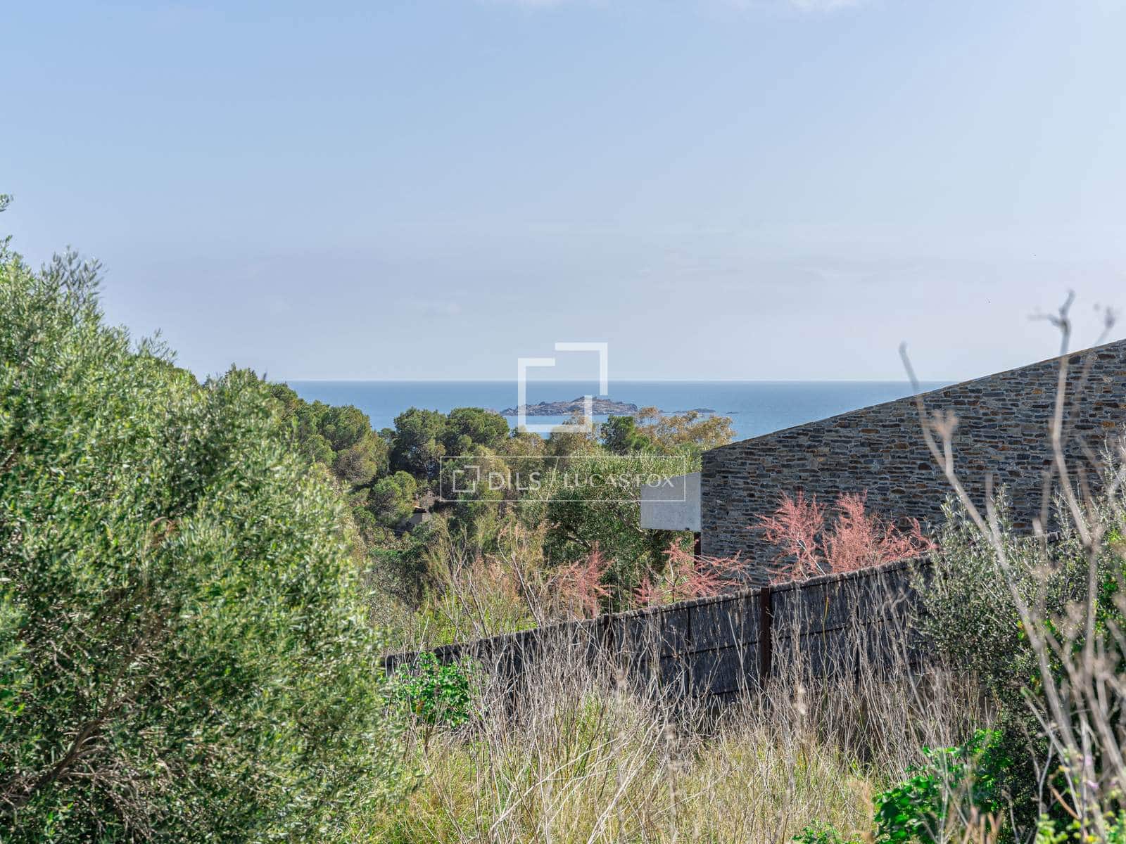 4 bedroom Villa for sale in Cadaques with pool garage - € 3,790,000 (Ref: 9726200)