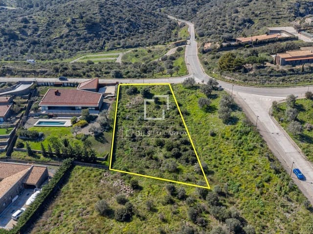 Chalet de 5 habitaciones en Cadaqués en venta con piscina garaje - 3.790.000 € (Ref: 9726200)