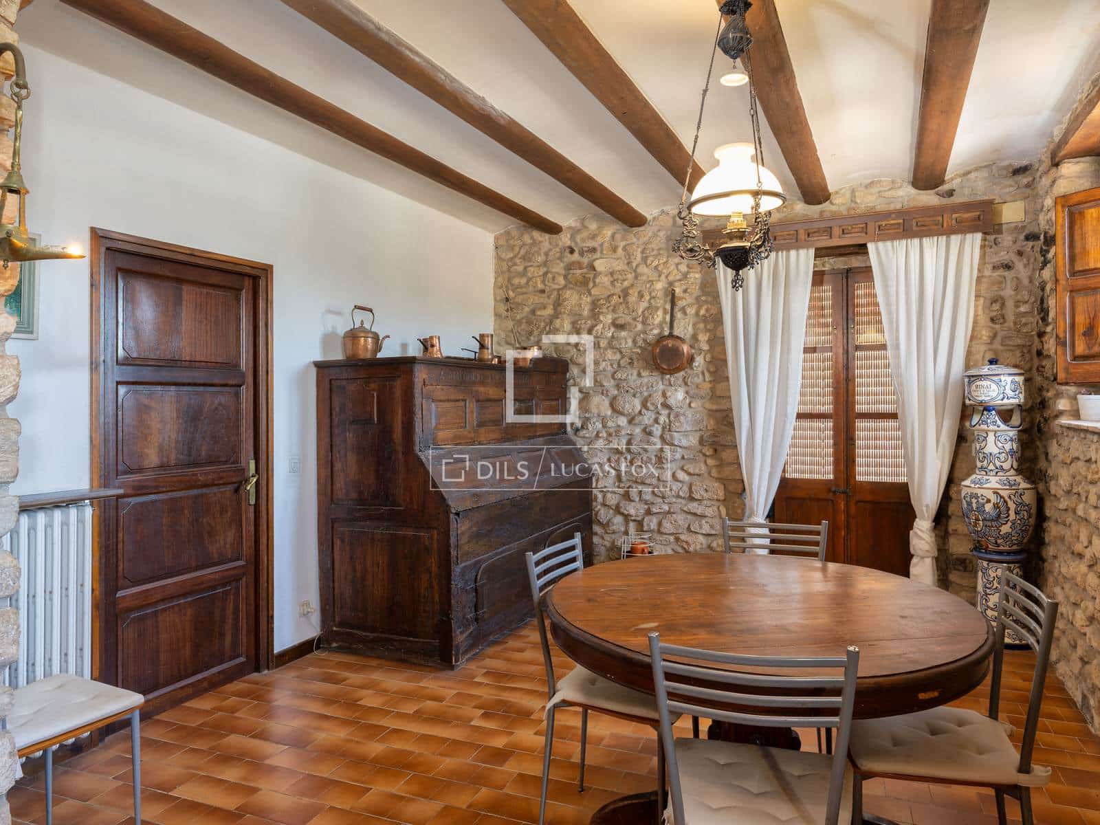 8 bedroom Finca/Country House for sale in Fontcoberta with pool garage - € 1,200,000 (Ref: 9727558)