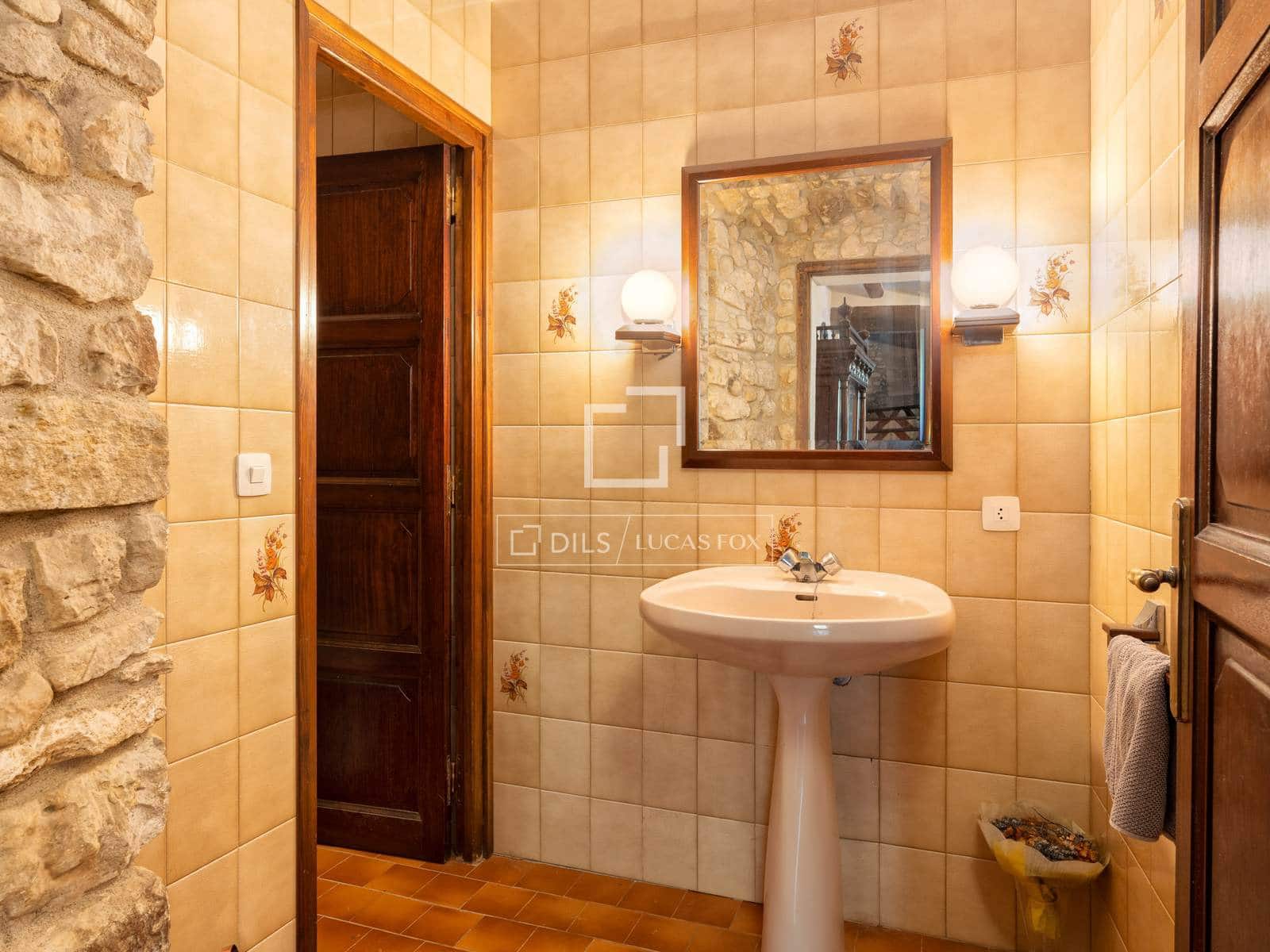 8 bedroom Finca/Country House for sale in Fontcoberta with pool garage - € 1,200,000 (Ref: 9727558)