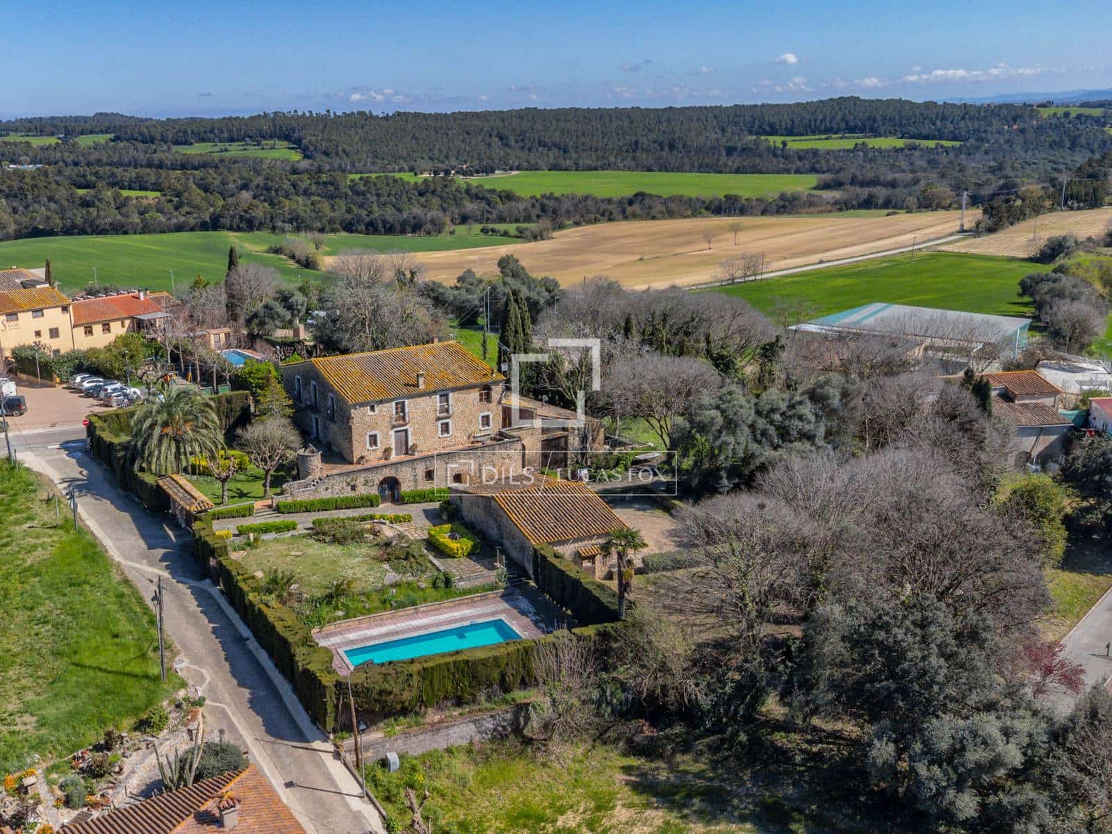 8 bedroom Finca/Country House for sale in Fontcoberta with pool garage - € 1,200,000 (Ref: 9727558)