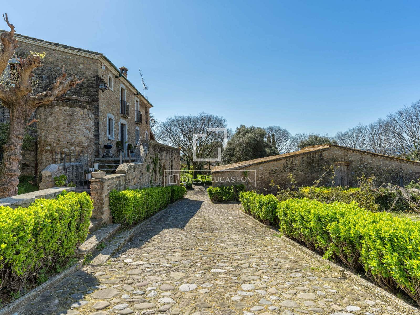 8 bedroom Finca/Country House for sale in Fontcoberta with pool garage - € 1,200,000 (Ref: 9727558)