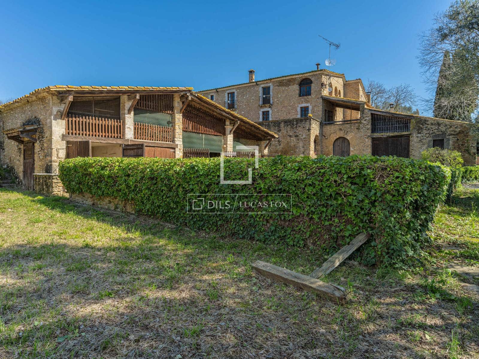 8 bedroom Finca/Country House for sale in Fontcoberta with pool garage - € 1,200,000 (Ref: 9727558)