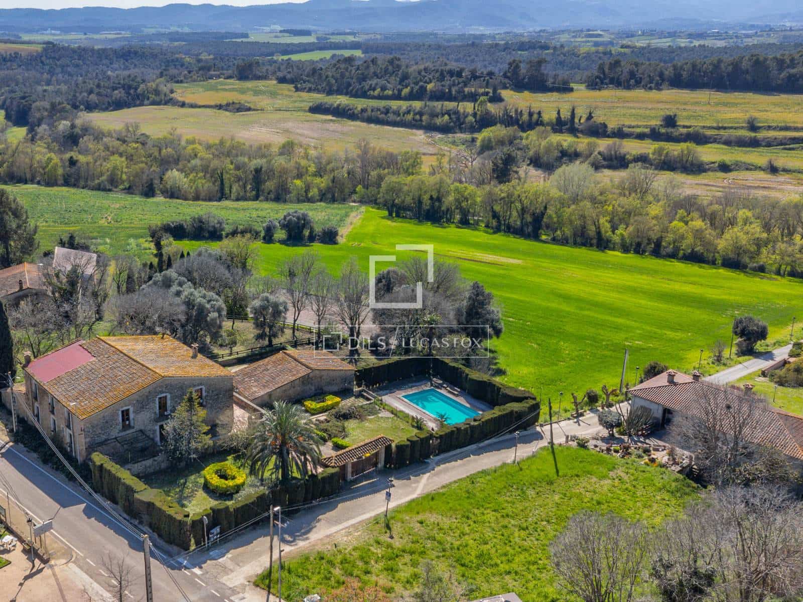 8 bedroom Finca/Country House for sale in Fontcoberta with pool garage - € 1,200,000 (Ref: 9727558)