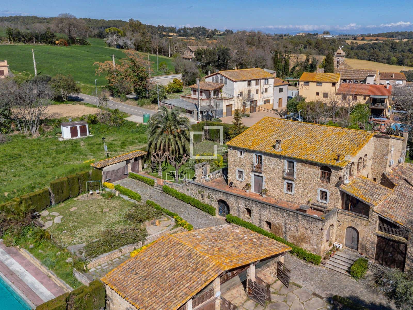 8 bedroom Finca/Country House for sale in Fontcoberta with pool garage - € 1,200,000 (Ref: 9727558)