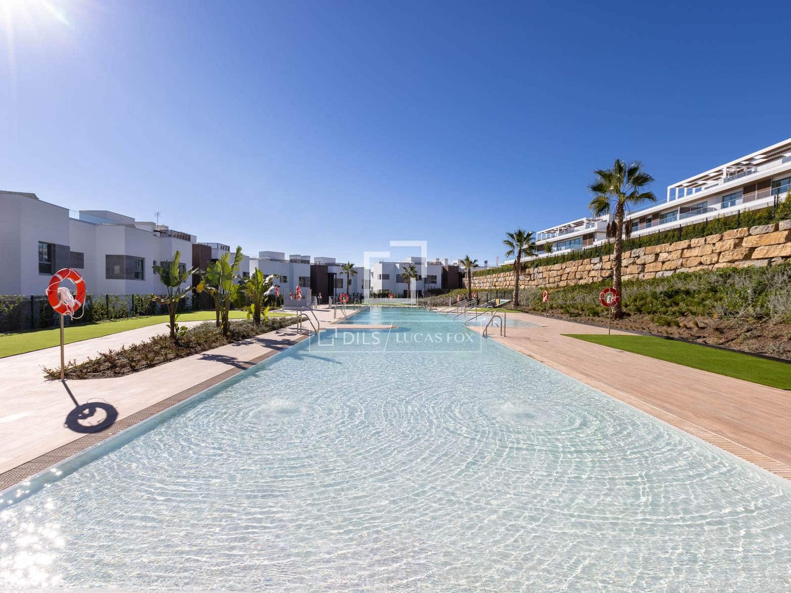 3 sypialnia Apartament na sprzedaż w Marbella z basenem garażem - 1 395 000 € (Ref: 9729507)