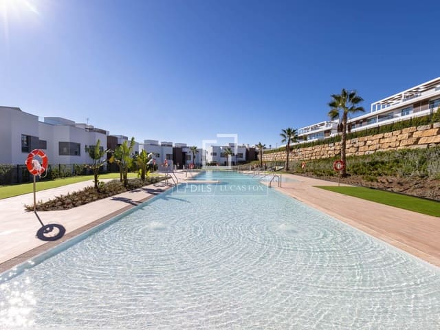 3 sypialnia Apartament na sprzedaż w Marbella z basenem garażem - 1 395 000 € (Ref: 9729507)