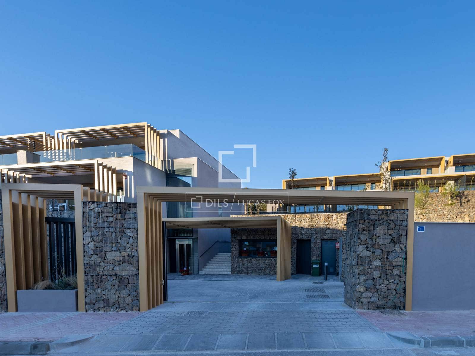 3 bedroom Villa for sale in Puerto de la Torre with pool garage - € 776,000 (Ref: 9729522)