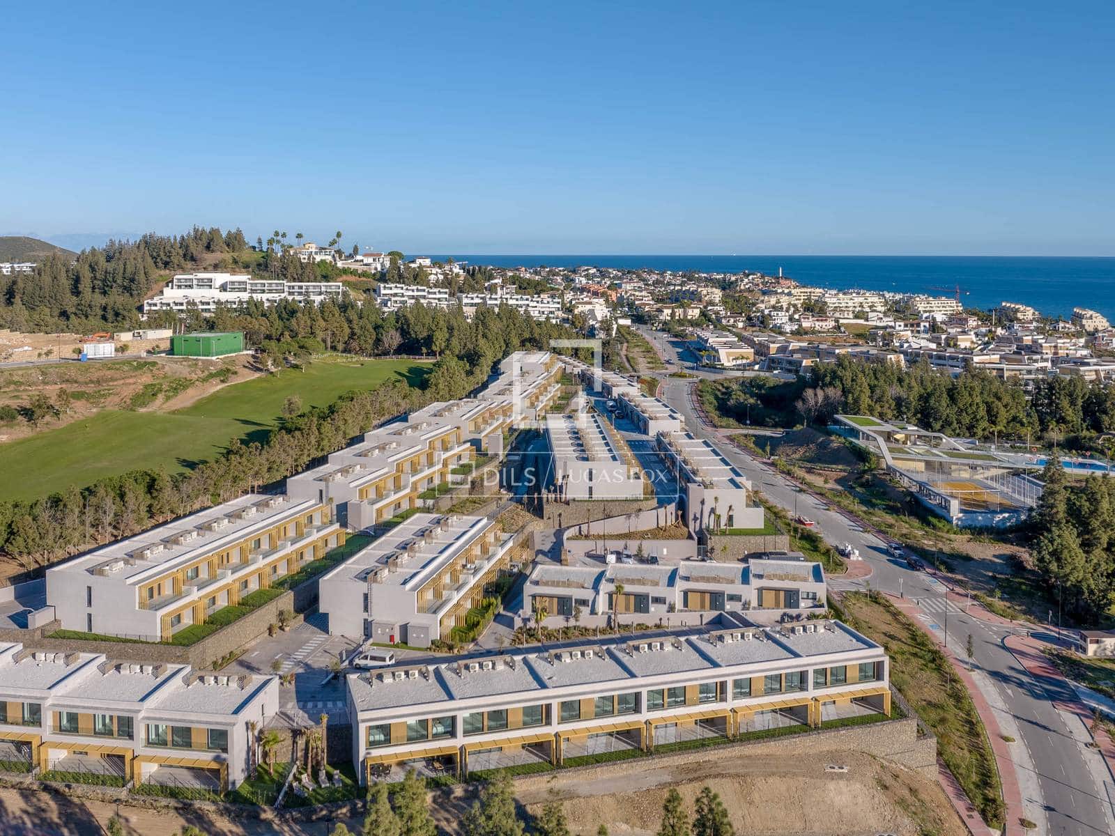 3 bedroom Villa for sale in Puerto de la Torre with pool garage - € 776,000 (Ref: 9729522)