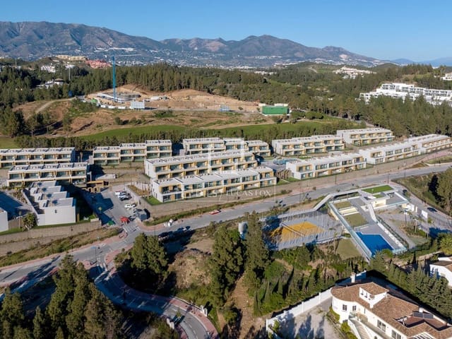 3 bedroom Villa for sale in Puerto de la Torre, Málaga city with pool garage - € 776,000 (Ref: 9729522)