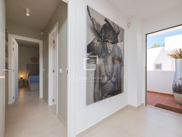 2 bedroom Apartment for sale in Santa Eulalia / Santa Eularia with garage - € 760,000 (Ref: 9730443)