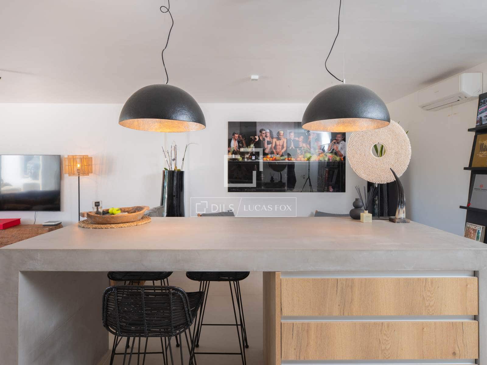 2 bedroom Apartment for sale in Santa Eulalia / Santa Eularia with garage - € 760,000 (Ref: 9730443)