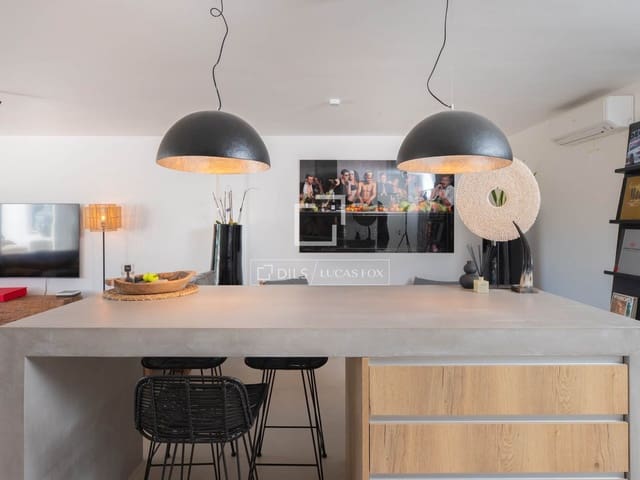 2 bedroom Apartment for sale in Santa Eulalia / Santa Eularia with garage - € 760,000 (Ref: 9730443)