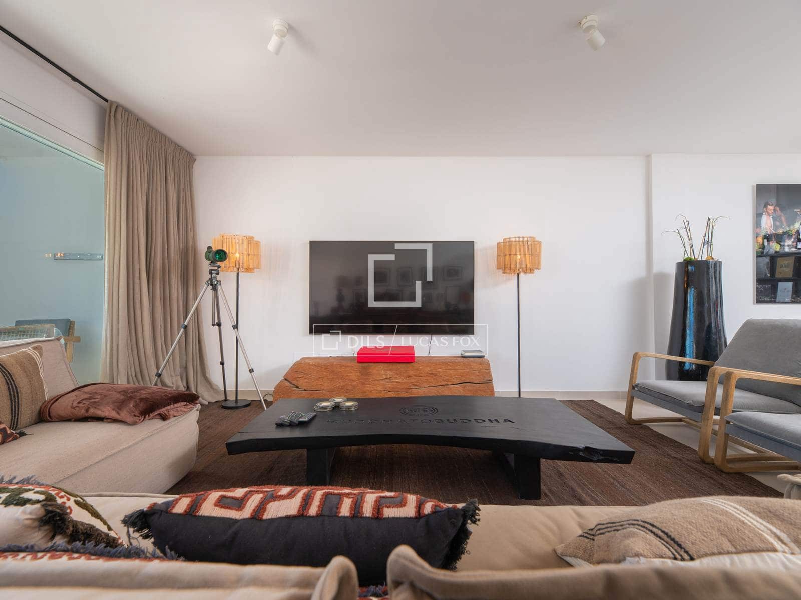 2 bedroom Apartment for sale in Santa Eulalia / Santa Eularia with garage - € 760,000 (Ref: 9730443)