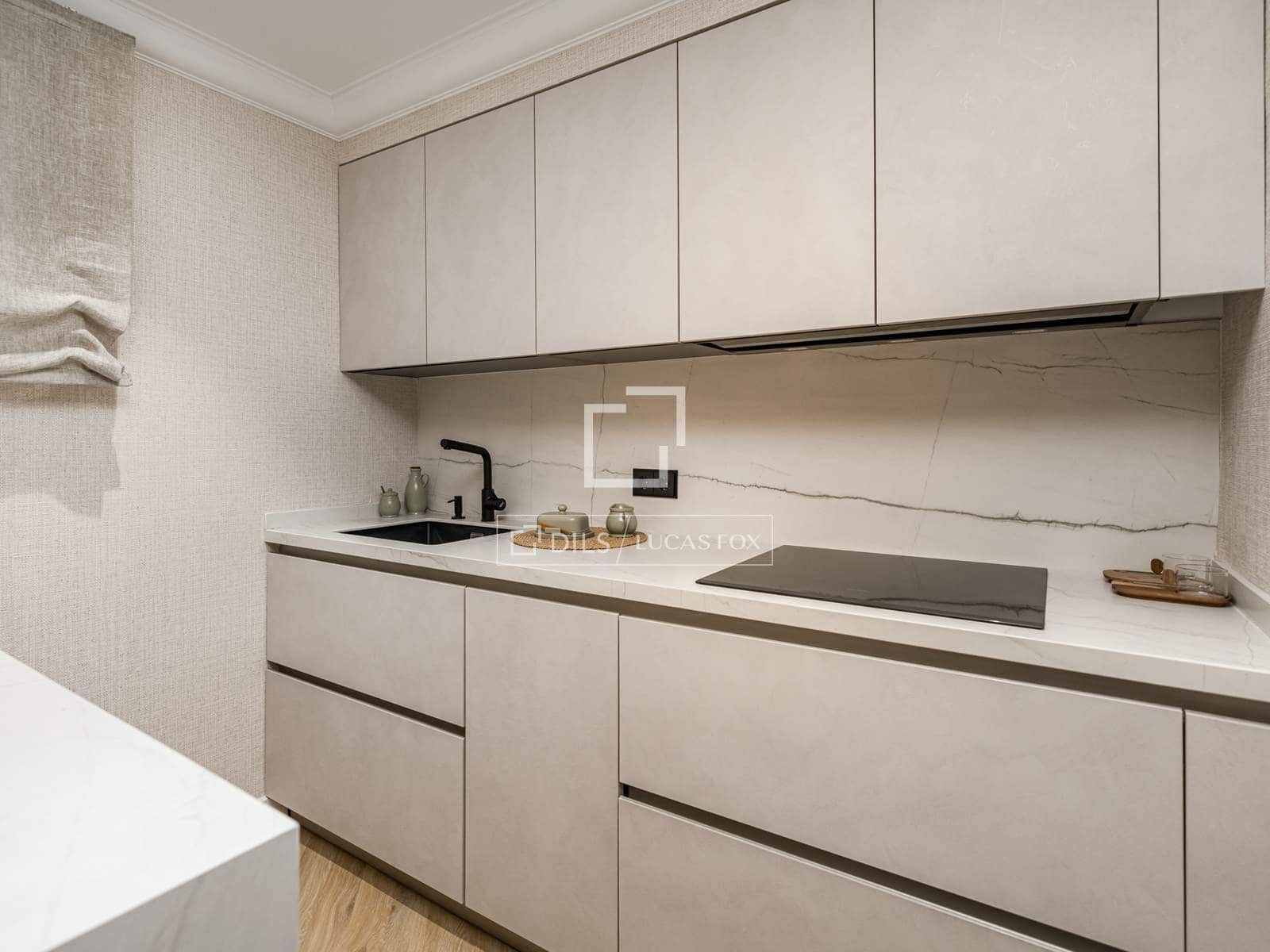 2 sovrum Lägenhet till salu i Madrid stad - 1 980 000 € (Ref: 9730588)