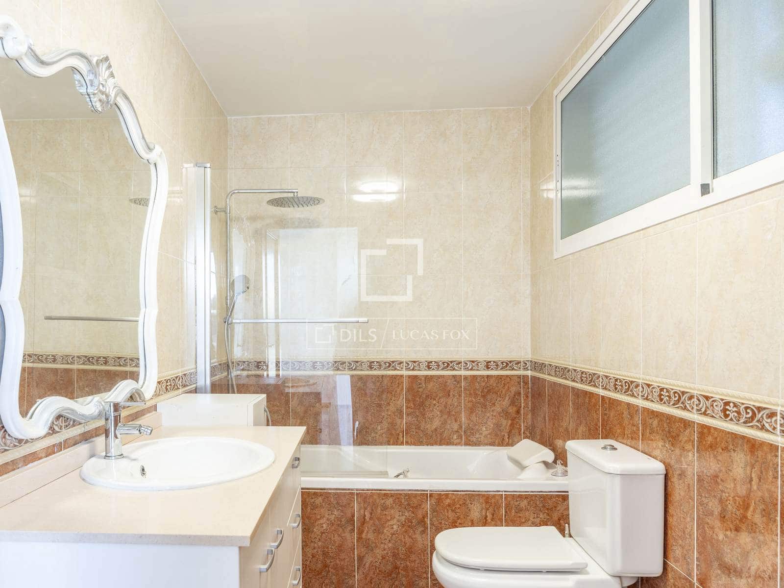 5 bedroom Villa for sale in Cullera with pool garage - € 440,000 (Ref: 9730786)