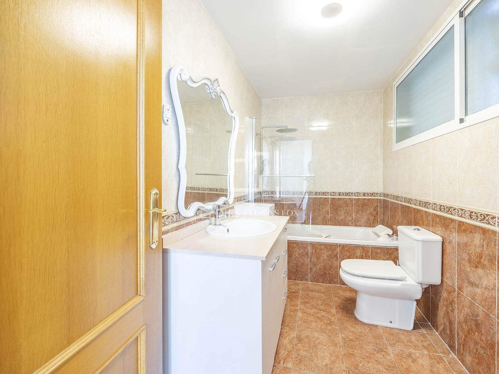 5 bedroom Villa for sale in Cullera with pool garage - € 440,000 (Ref: 9730786)