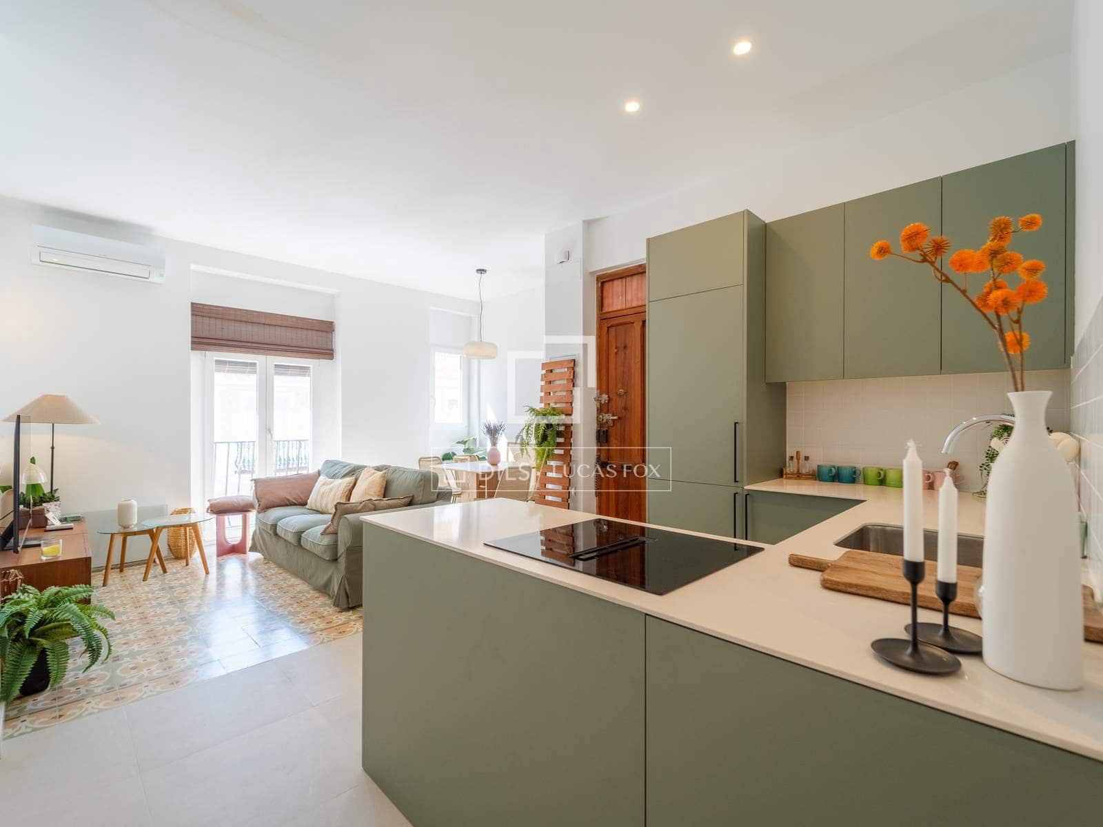 2 bedroom Apartment for rent in Valencia city - € 1,750 (Ref: 9730895)