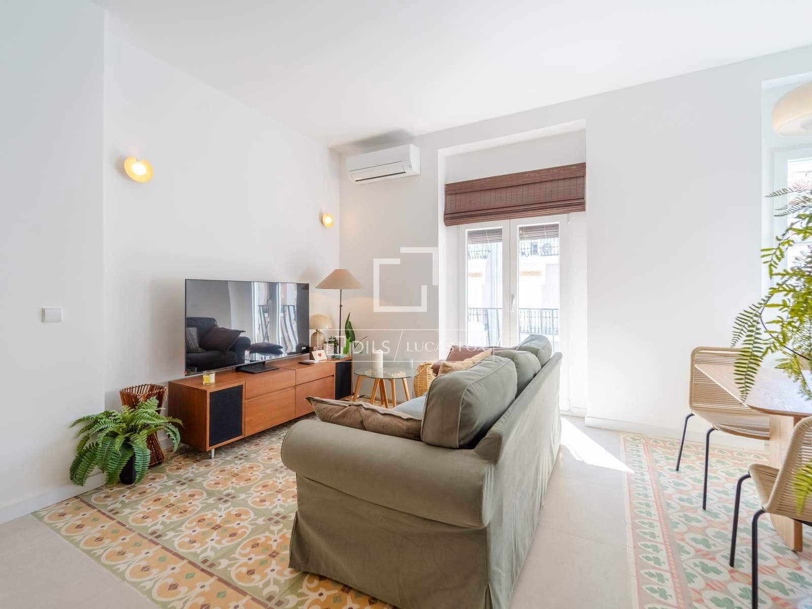 2 bedroom Apartment for rent in Valencia city - € 1,750 (Ref: 9730895)