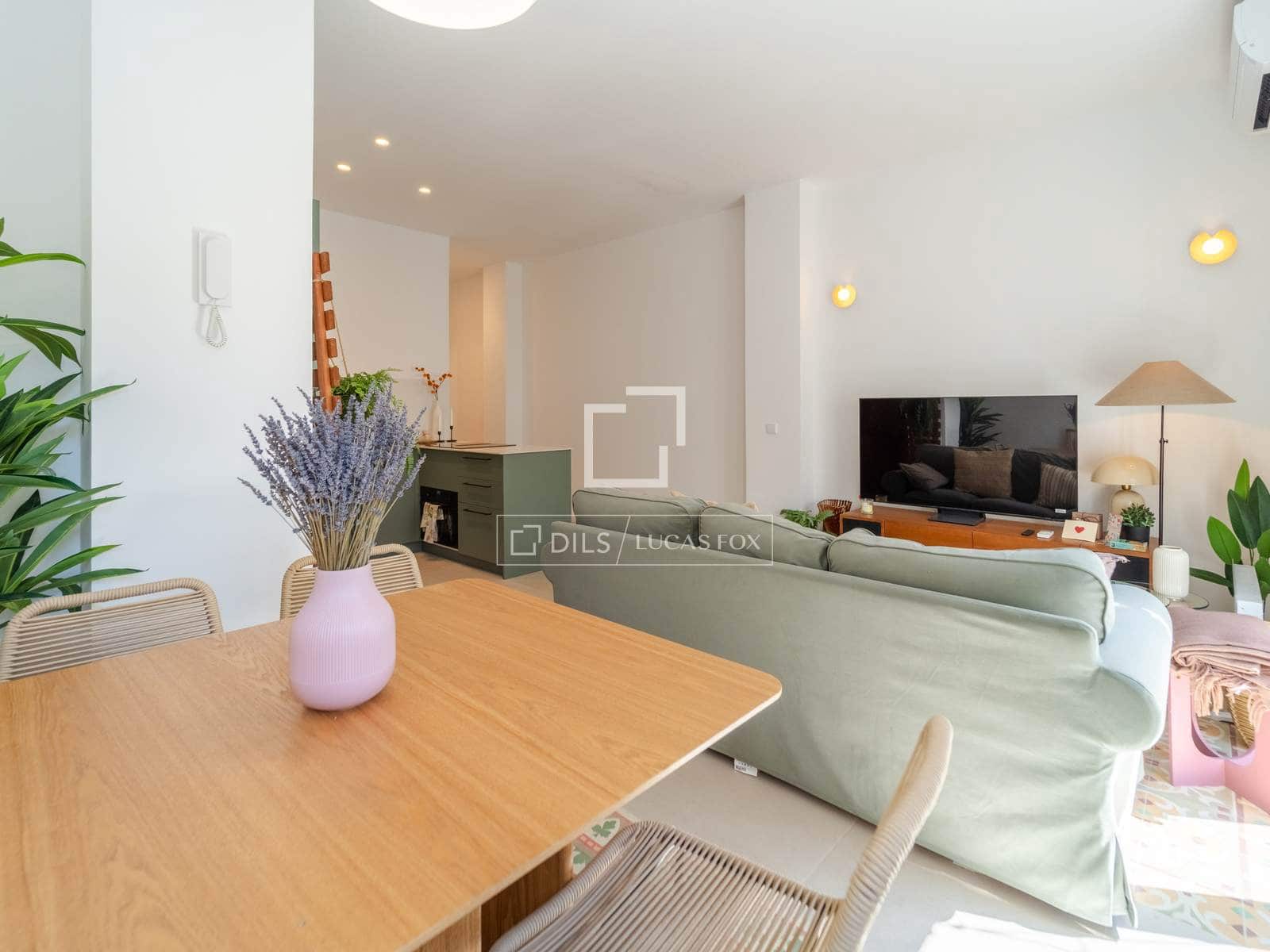 2 bedroom Apartment for rent in Valencia city - € 1,750 (Ref: 9730895)