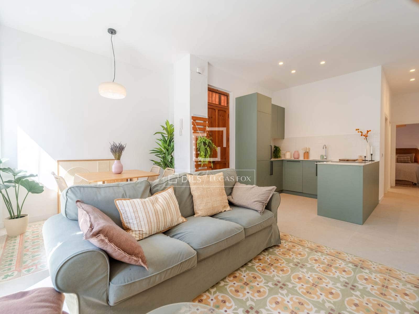 2 bedroom Apartment for rent in Valencia city - € 1,750 (Ref: 9730895)